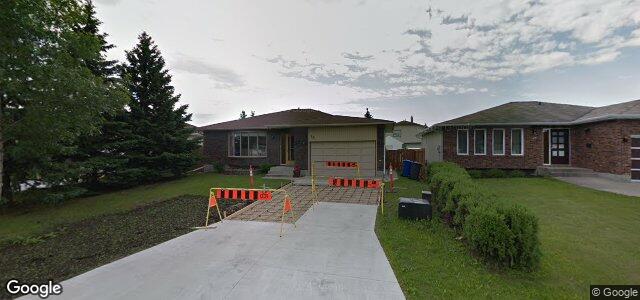 Larawan ng 15 Jeffrey Crescent sa Winnipeg, Manitoba