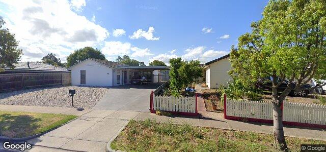 Larawan ng 15 Marchant Crescent sa Winnipeg, Manitoba