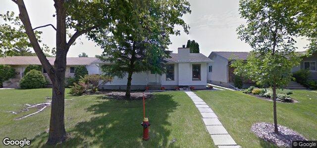 Larawan ng 18 Bayne Crescent sa Winnipeg, Manitoba
