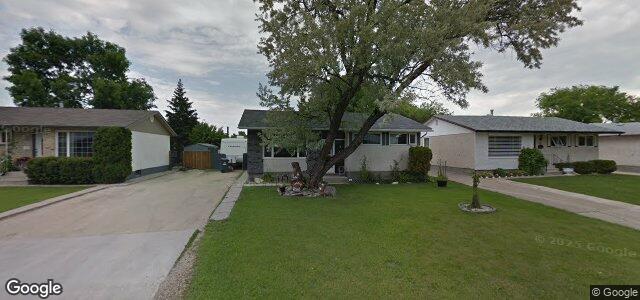 Larawan ng 19 Rizer Crescent sa Winnipeg, Manitoba