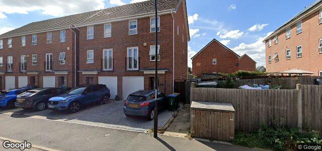 Larawan ng 2 Amelia Crescent sa Winnipeg, Manitoba