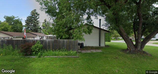 Larawan ng 2 Bonnydoon Place sa Winnipeg, Manitoba