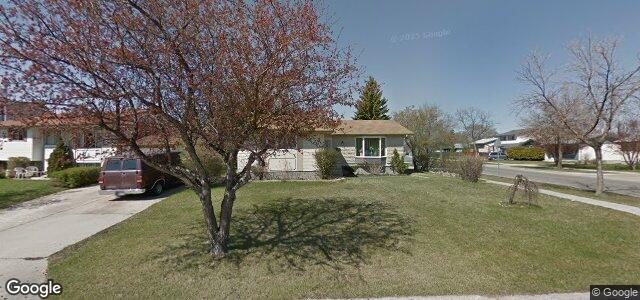 Larawan ng 2 Sawchuk Bay sa Winnipeg, Manitoba