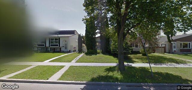 Larawan ng 204 Tu-Pelo Avenue sa Winnipeg, Manitoba