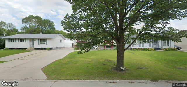 Larawan ng 206 Reay Crescent sa Winnipeg, Manitoba