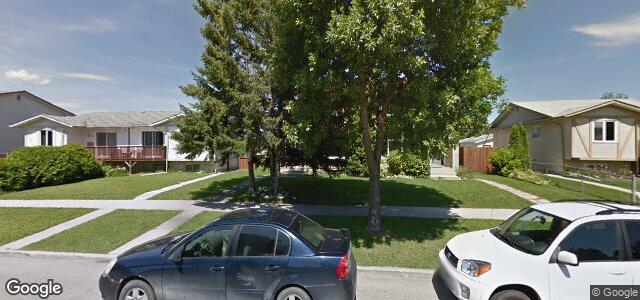 Larawan ng 207 Tu-Pelo Avenue sa Winnipeg, Manitoba