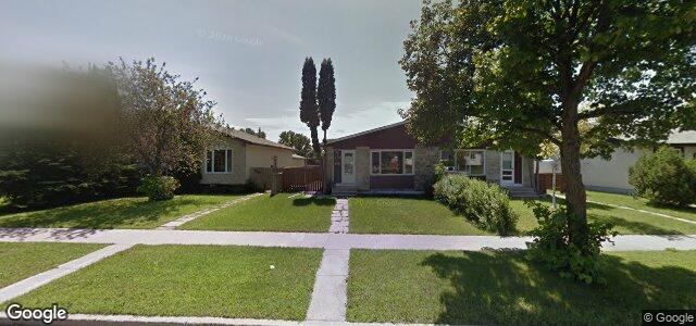 Larawan ng 208 Tu-Pelo Avenue sa Winnipeg, Manitoba