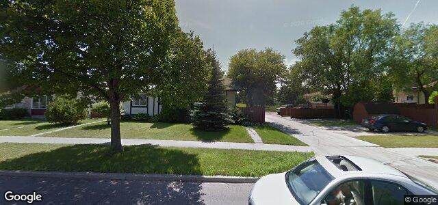 Larawan ng 214 Tu-Pelo Avenue sa Winnipeg, Manitoba