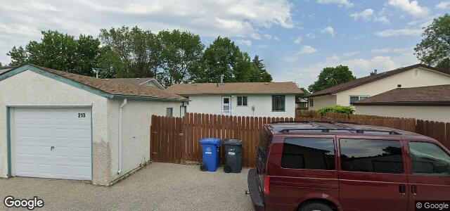 Larawan ng 215 Reay Crescent sa Winnipeg, Manitoba