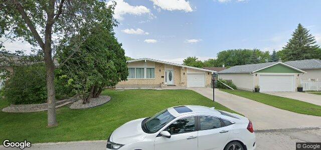 Larawan ng 30 Dampsy Crescent sa Winnipeg, Manitoba