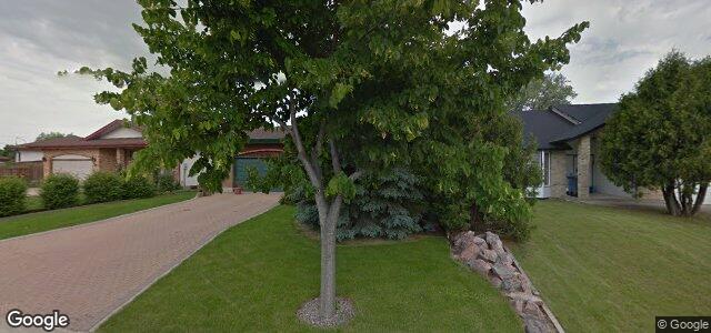 Larawan ng 30 Jeffrey Crescent sa Winnipeg, Manitoba