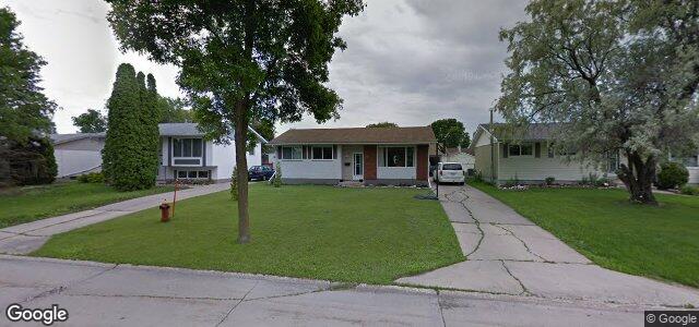 30 Merrill Crescent（加拿大曼尼托巴省溫尼伯市）房屋照片