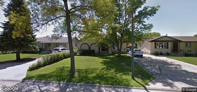 Larawan ng 30 Stacey Bay sa Winnipeg, Manitoba