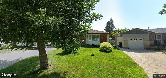 Larawan ng 33 Siddall Crescent sa Winnipeg, Manitoba