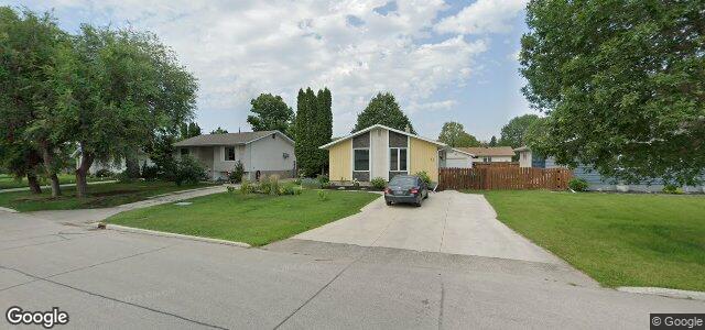Larawan ng 34 Rockspur Street sa Winnipeg, Manitoba