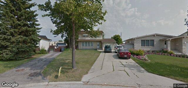 Larawan ng 35 Amelia Crescent sa Winnipeg, Manitoba