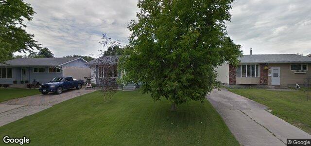 Larawan ng 43 Rizer Crescent sa Winnipeg, Manitoba
