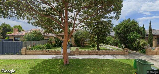 Larawan ng 49 Hobbs Crescent sa Winnipeg, Manitoba