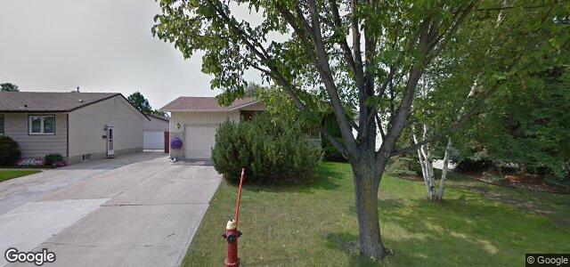 Larawan ng 50 Amelia Crescent sa Winnipeg, Manitoba