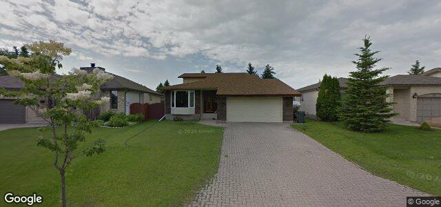 Larawan ng 51 Jeffrey Crescent sa Winnipeg, Manitoba