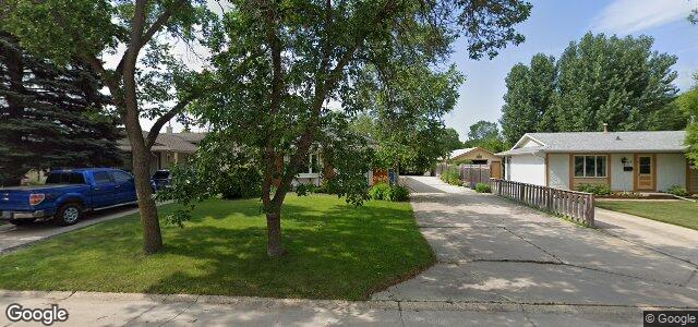 Larawan ng 51 Marchant Crescent sa Winnipeg, Manitoba