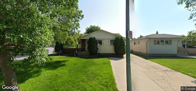 Larawan ng 53 Siddall Crescent sa Winnipeg, Manitoba