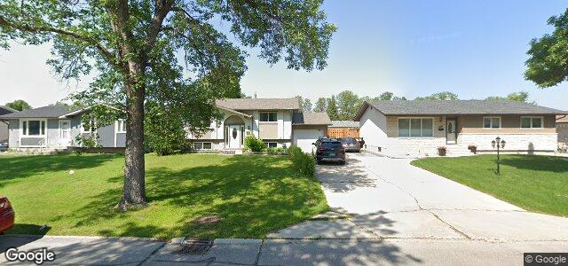 Larawan ng 54 Siddall Crescent sa Winnipeg, Manitoba