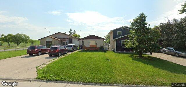 Larawan ng 7 Hershey Street sa Winnipeg, Manitoba