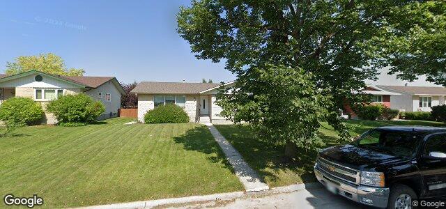 Larawan ng 70 Werrell Crescent sa Winnipeg, Manitoba