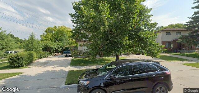 Larawan ng 701 Blantyre Avenue sa Winnipeg, Manitoba