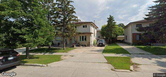 Larawan ng 703 Blantyre Avenue sa Winnipeg, Manitoba