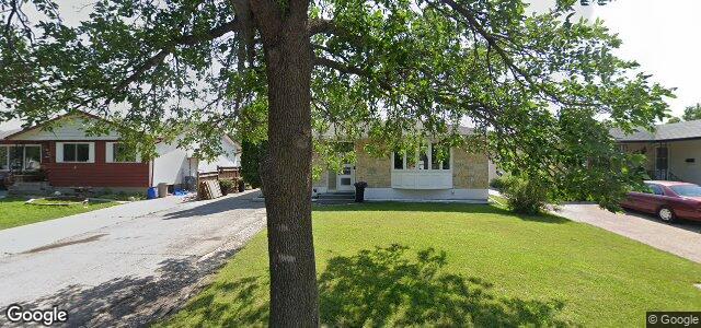 Larawan ng 73 Siddall Crescent sa Winnipeg, Manitoba