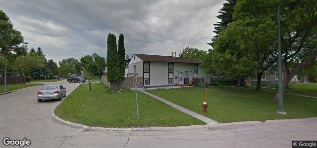 Larawan ng 76 Snowdon Avenue sa Winnipeg, Manitoba