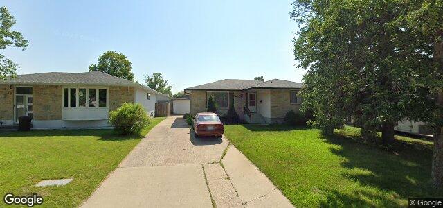 Larawan ng 77 Siddall Crescent sa Winnipeg, Manitoba