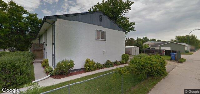 Larawan ng 781 Louelda Street sa Winnipeg, Manitoba