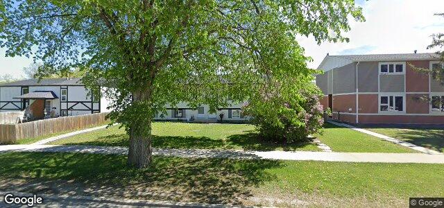 Larawan ng 807 Louelda Street sa Winnipeg, Manitoba