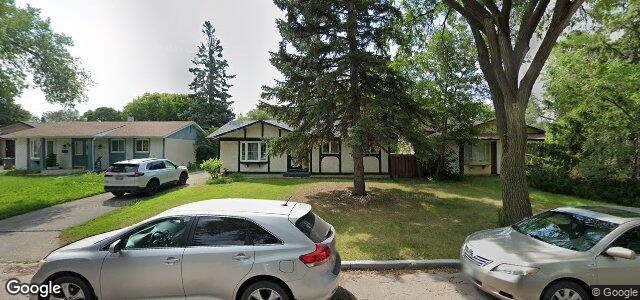 Larawan ng 82 Hobbs Crescent sa Winnipeg, Manitoba