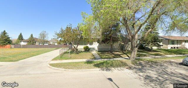 Larawan ng 830 London Street sa Winnipeg, Manitoba