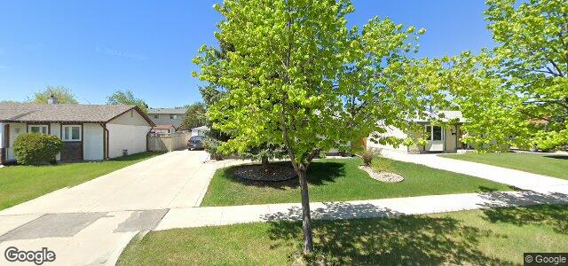 Larawan ng 880 Louelda Street sa Winnipeg, Manitoba