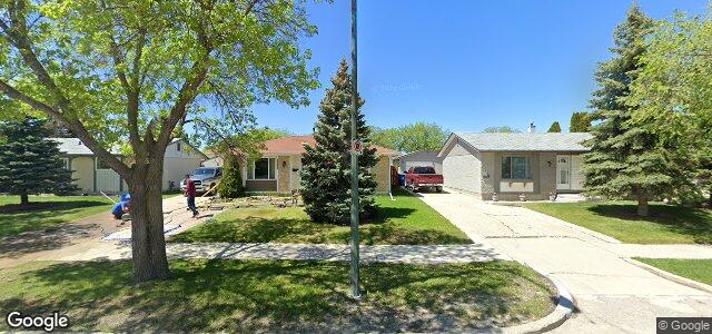Larawan ng 888 Louelda Street sa Winnipeg, Manitoba