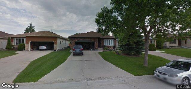 Larawan ng 90 Budden Drive sa Winnipeg, Manitoba