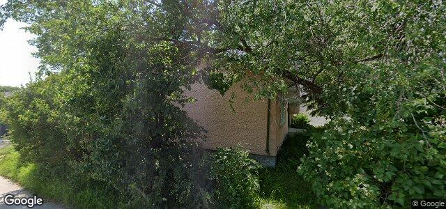 Larawan ng 92 Tu-Pelo Avenue sa Winnipeg, Manitoba
