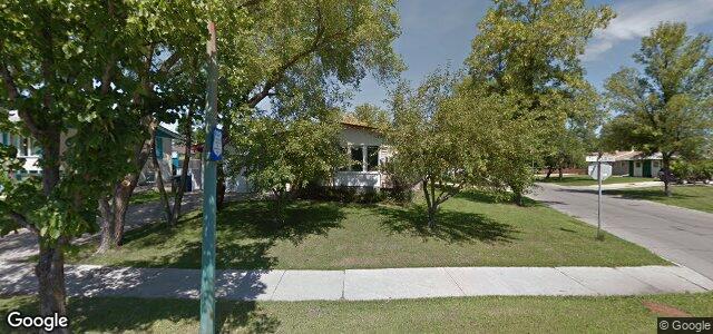 Larawan ng 93 Tu-Pelo Avenue sa Winnipeg, Manitoba