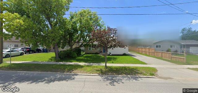 Larawan ng 940 Mcleod Avenue sa Winnipeg, Manitoba