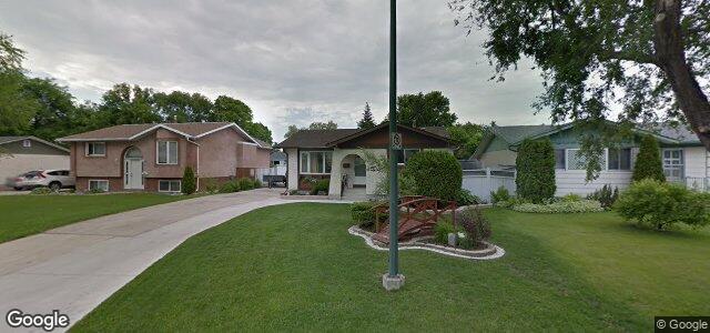 Larawan ng 980 Kimberly Avenue sa Winnipeg, Manitoba