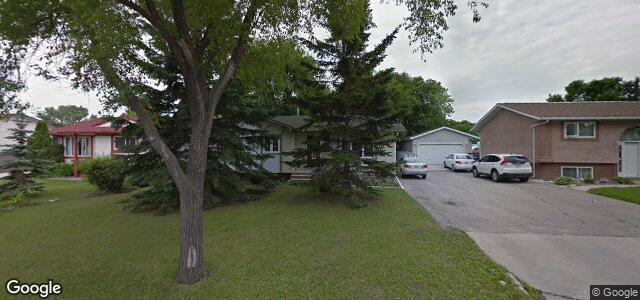Larawan ng 988 Kimberly Avenue sa Winnipeg, Manitoba