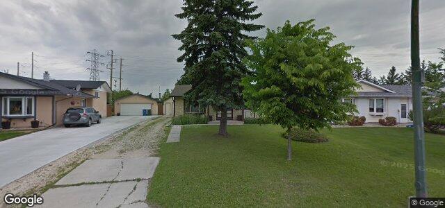 Larawan ng 99 Hobbs Crescent sa Winnipeg, Manitoba