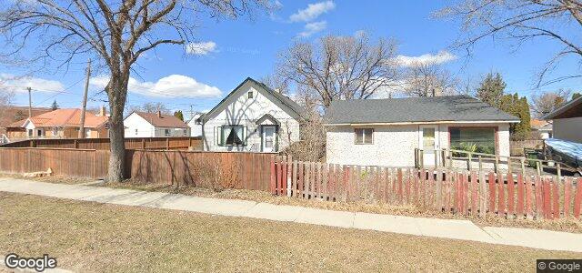 Larawan ng 11 Fermor Avenue sa Winnipeg, Manitoba
