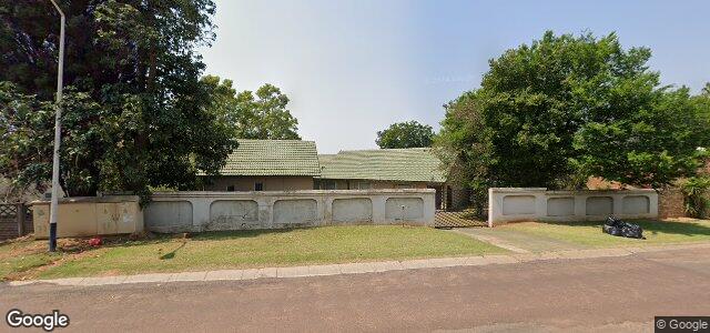 Larawan ng 11 Loraine Street sa Winnipeg, Manitoba