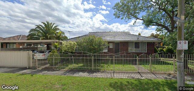 Larawan ng 11 Regal Avenue sa Winnipeg, Manitoba